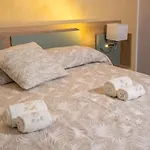 Michela Oda ve Kahvaltı
